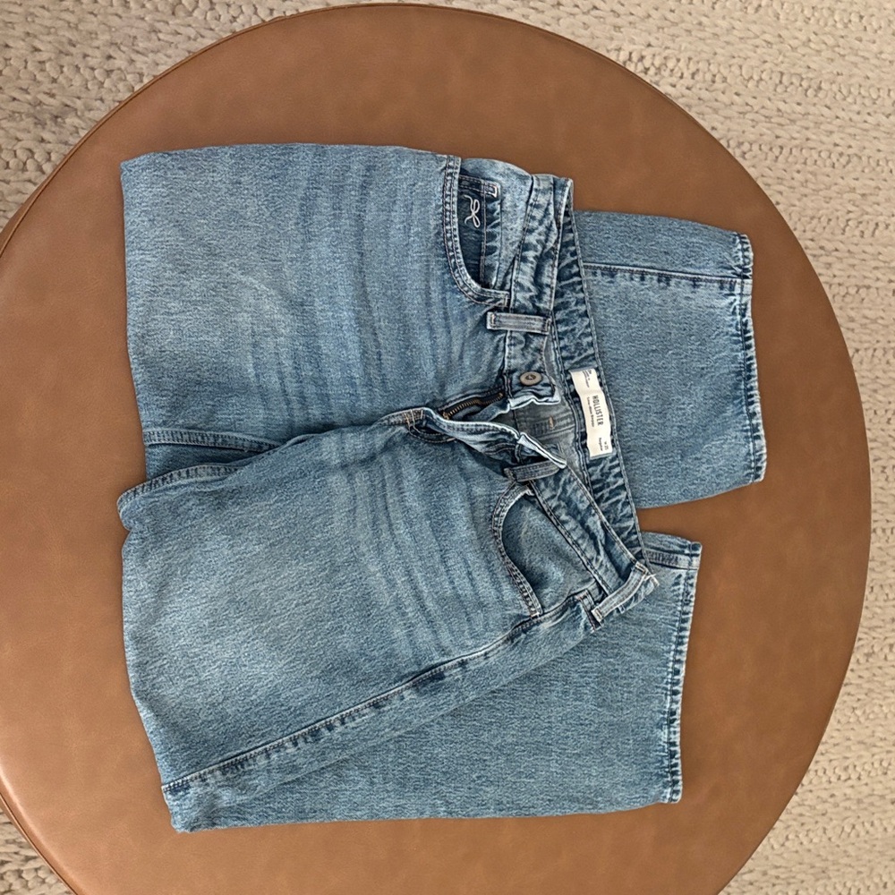 Women’s Hollister, low rise, baggy pants with bow details